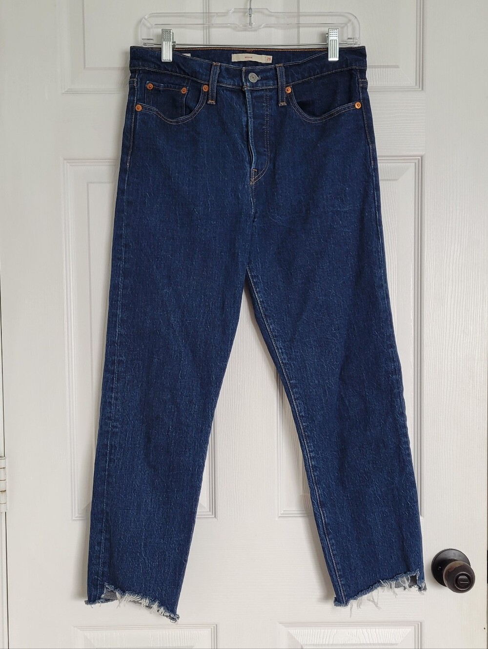 Levi's Premium High-Rise Wedgie Ankle Cropped Denim Jeans In Medium Dark Wash